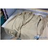 Image 2 : (3) Button Up Shirts