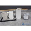 Image 1 : (4) Stoneware - Pitchers