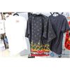 Image 9 : (2) T-Shirts & (1) Button-Up Shirt