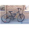 Image 2 : 26" Raleigh Men's Black Mountain Bike