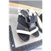 Image 2 : (3) Size 8.5 Ladies Shoes
