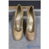 Image 9 : (3) Size 8 Ladies Shoes