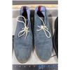 Image 4 : (2) Size 10.5 Men's Shoes