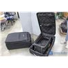 Image 1 : **(3) Luggage Cases