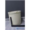Image 4 : #4 Gallon Medalta Stoneware Crock