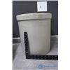 Image 4 : #4 Gallon Imperial The Alberta Potteries Ltd Stoneware Crock