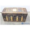 Image 1 : **Vintage Bowed Top Trunk