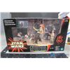Image 2 : (3) Star Wars Toys in Packages