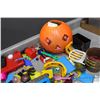 Image 10 : Assorted Child's Toys