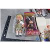 Image 9 : Souvenir Doll Collection