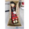 Image 2 : (3) Collectors Dolls