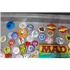 Image 5 : Mad Book & Advertising Pins