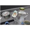 Image 8 : Dishes & Decor