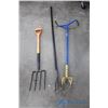 Image 1 : ** (3) Garden Tools