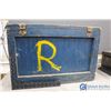 Image 2 : **Blue Wooden Trunk