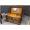 Image 14 : Jewelry Boxes, Vanity Items, Charms & Assorted Collectibles