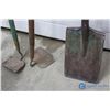 Image 3 : **(3) Hoes & Square Shovel