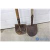 Image 4 : **(2) Shovels