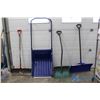 Image 1 : **(4) Snow Shovels