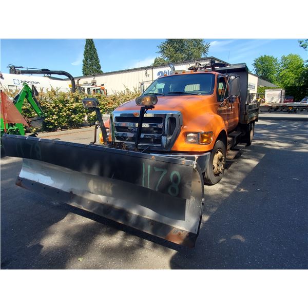 2010 FORD F-650 PRO LOADER XL, 4DR DUMP TRUCK, ORANGE, VIN # 3FRNW6GA5AV251081
