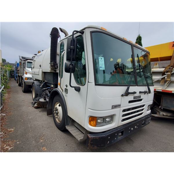 2010 AMERICAN LAFRANCE CONDOR SWEEPER, WHITE, VIN # 5SXAMZDT3AR1A0810