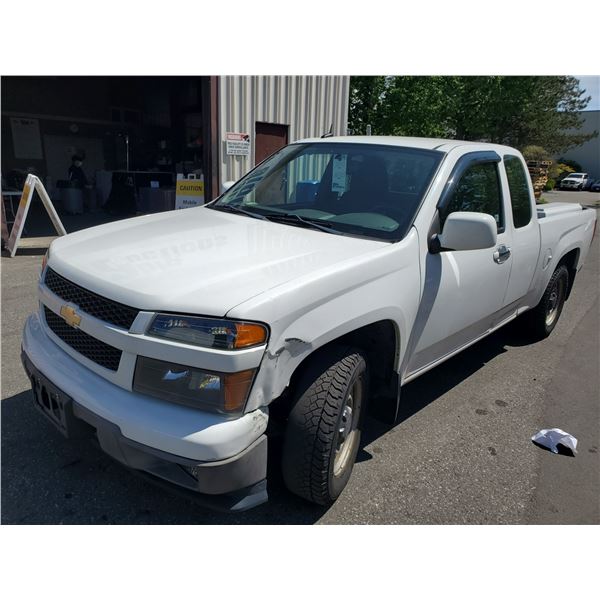 2011 CHEVROLET COLORADO LT, 4DR EXT CAB PU, WHITE, VIN #1GCESCF9XB8103437