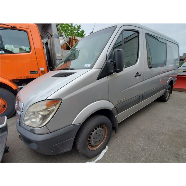 2007 DODGE SPRINTER 2500 CRD, 3DR CARGO VAN, GREY, VIN # WD0BE745475209951