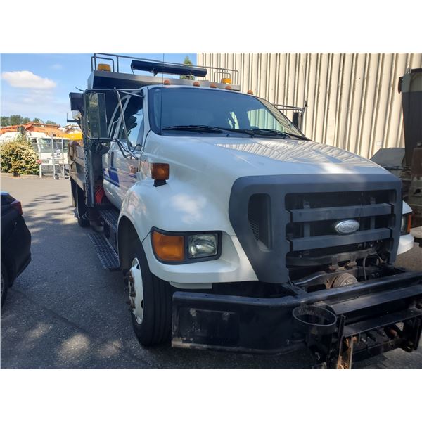 2007 FORD F-650 XLT, 4DR EXT CAB PU, WHITE, VIN # 3FRNX65R97V480183