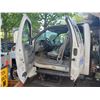 Image 8 : 2007 FORD F-650 XLT, 4DR EXT CAB PU, WHITE, VIN # 3FRNX65R97V480183