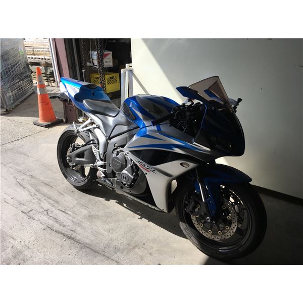 2007 HONDA 600RR, MOTORCYCLE, BLUE, VIN # JH2PC402X7M000838, WITH SPARE PARTS