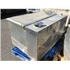 Image 2 : STAINLESS STEEL CHECKER PLATE REFUELING TANK AND TOOLBOX COMBINATION NO REFUELING PUMP