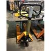 Image 2 : ORANGE AKODI 5000LBS CAPACITY INDUSTRIAL PALLET JACK