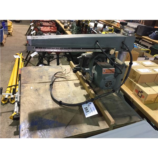 DEWALT 8" RADIAL ARM SAW WITH TABLE