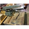 Image 2 : DEWALT 8" RADIAL ARM SAW WITH TABLE