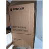 Image 8 : A pallet of filter and assorted pool kits.