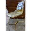 Image 1 : Chair from the show