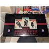 Image 8 : assorted sports cards and memorabilia