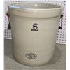 Image 1 : Medalta 6 gallon crock