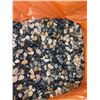 Image 3 : 4 Boxes of Assorted Pebbles for fish tanks