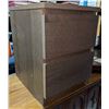 Image 2 : Lot of 5 Desks and Cabinets