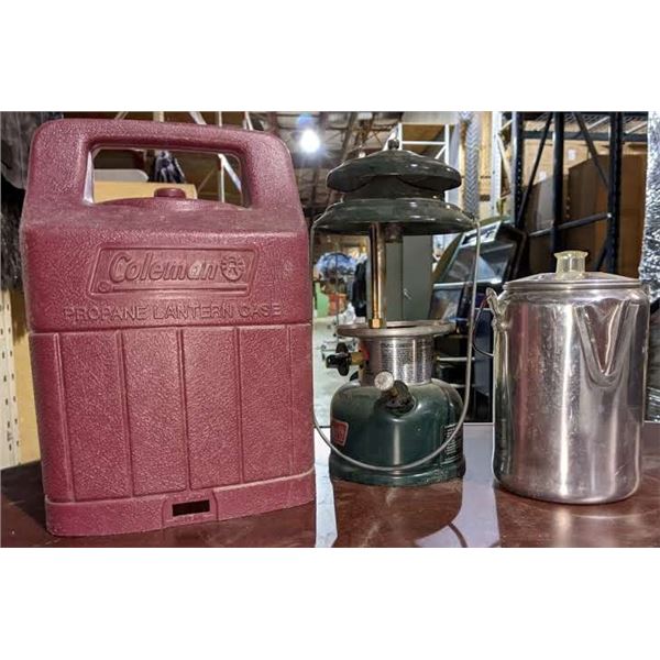 A large lot of vintage lanterns and thermos
