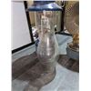 Image 2 : 3 Vintage lanterns and 1 glass lantern shade