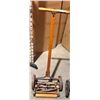 Image 1 : Vintage hand lawn mower