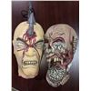 Image 1 : Creepy Severed heads - movie props