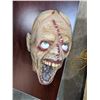 Image 2 : Creepy Severed heads - movie props