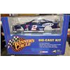 Image 1 : Winner's Circle Die-cast kit (1:24 Scale)