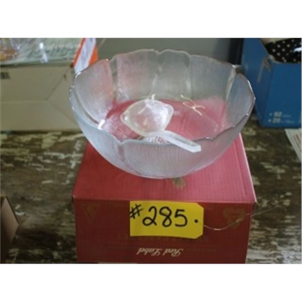 CRYSTAL STYLE PUNCH BOWL