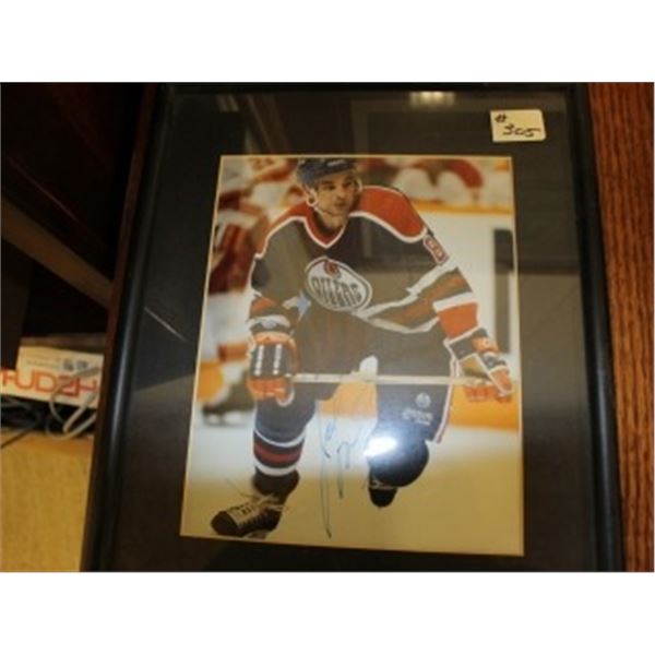 AUTOGRAPHED JOE MURPHY OLIERS PICTURE