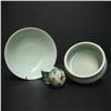 Image 2 : Three Chinese porcelain pieces including c