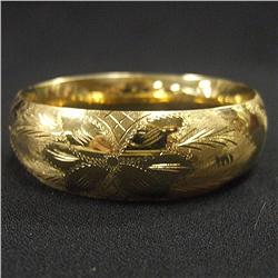 14k gold hinged bangle bracelet with engra